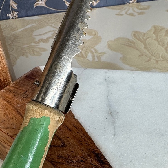 Vintage A&J Apple Corer, Potato Peeler, Green Wood Handle Primitive - Picture 5 of 6